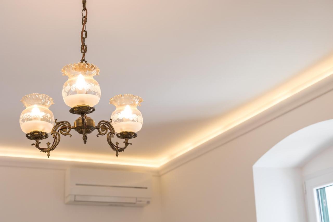 Maniva Old Town Luxury Rooms - Prime Spot By Riva Promenade Split Extérieur photo