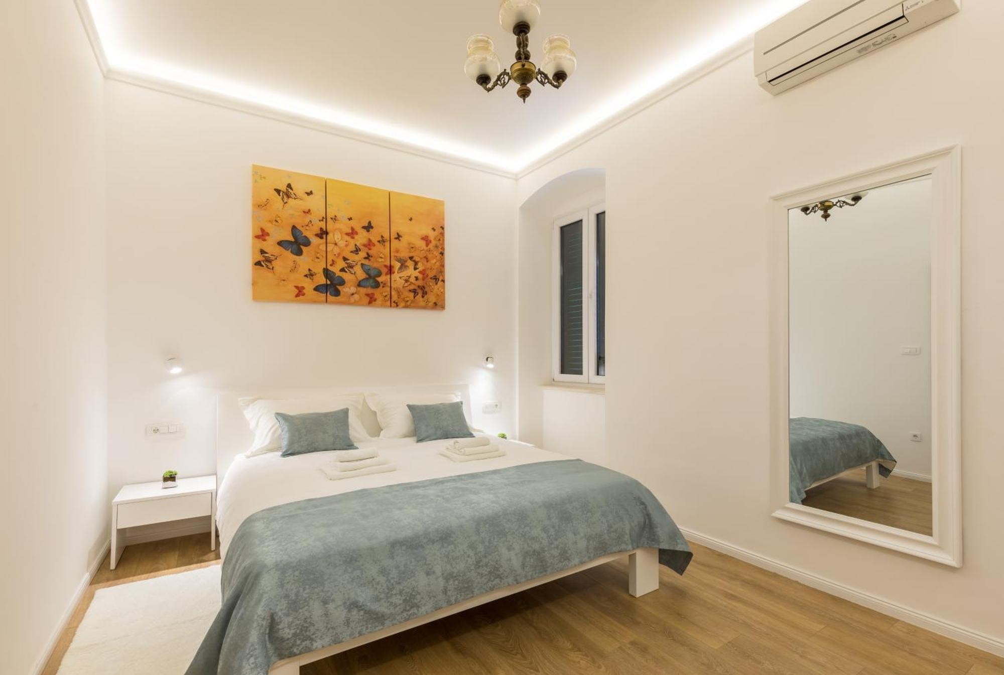 Maniva Old Town Luxury Rooms - Prime Spot By Riva Promenade Split Extérieur photo