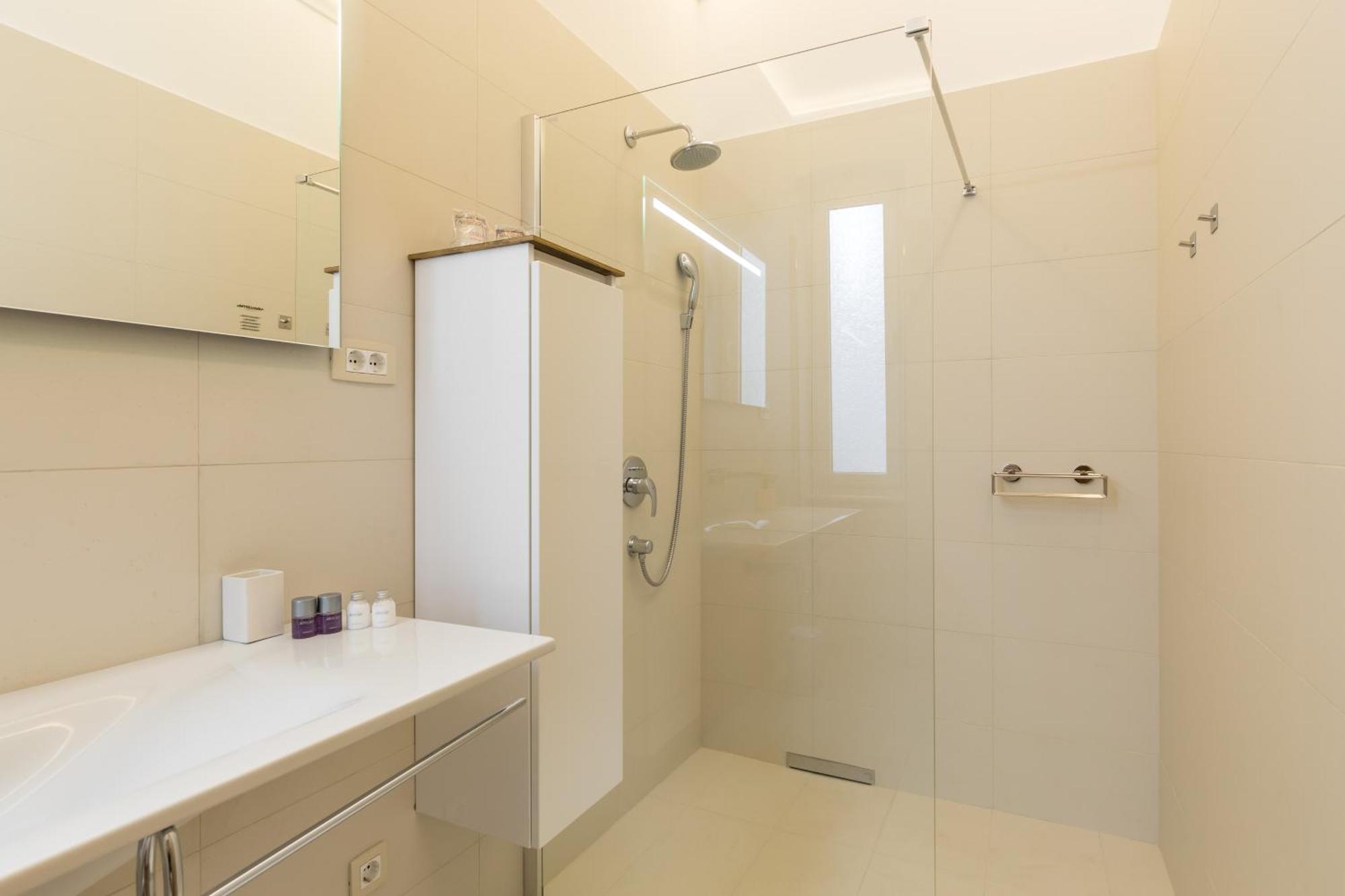 Maniva Old Town Luxury Rooms - Prime Spot By Riva Promenade Split Extérieur photo